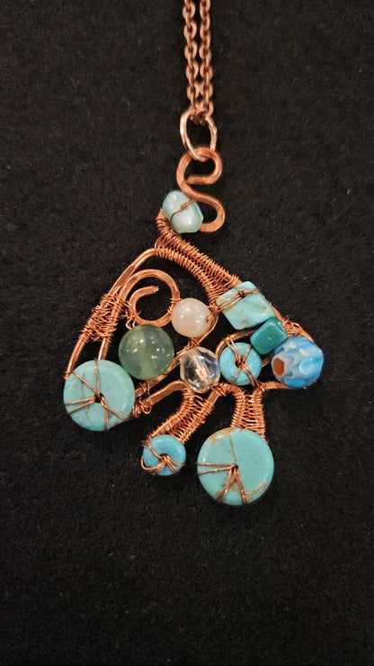 pendant by Elizabeth Weiss-Jefferies